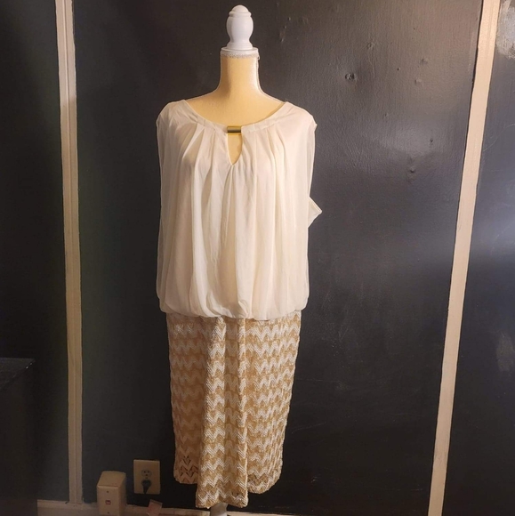 Cream and gold dress ♡ - Picture 1 of 12